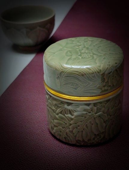 Yaozhou celadon tea caddy Yunnan rainforest relief ceramic