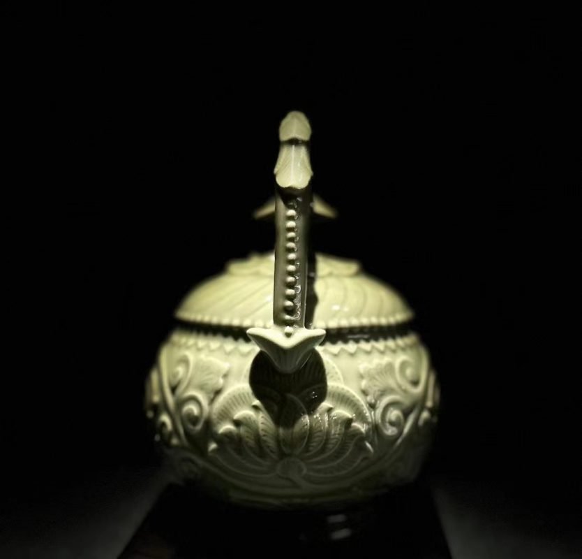 Chinese inverted ewer phoenix handle Yaozhou kiln celadon
